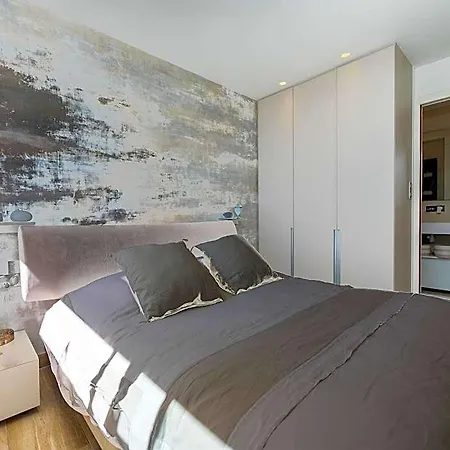 With Private Pool And Lagoon Views 3*