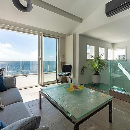 With Private Pool And Lagoon Views 酒店 3*
